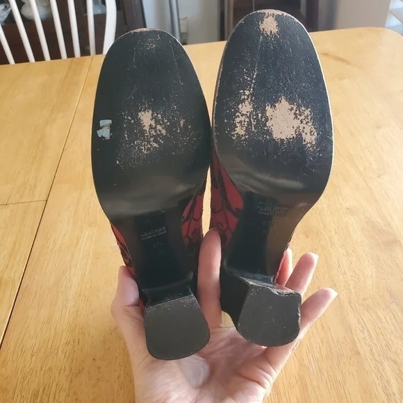 Yves Saint Laurent YSL Vintage Embroidered Block Heels Red and Black 6.5 M - Picture 7 of 10